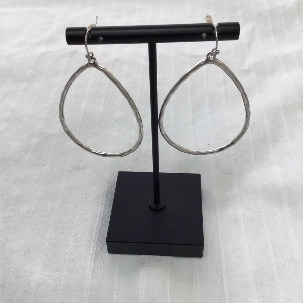 SILVER OVAL DROP EARRINGS